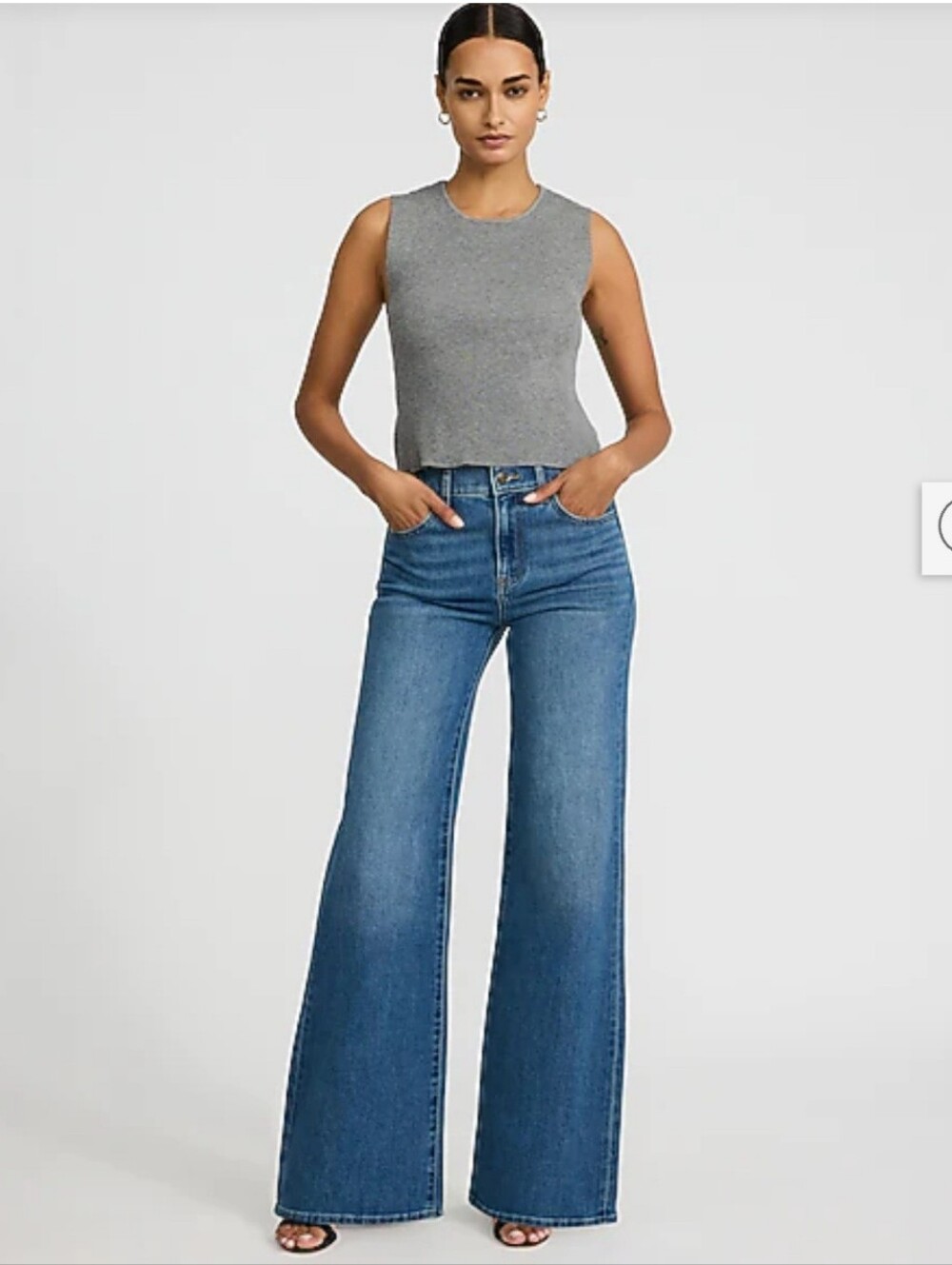 NWT Express 70s Flare Mid-Rise Women’s Jeans Blu- Flex Jeans Ultra Hyper Stretch